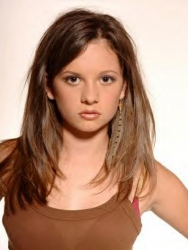 Photos de Mackenzie Rosman - Photoshoot John Sciulli - 39